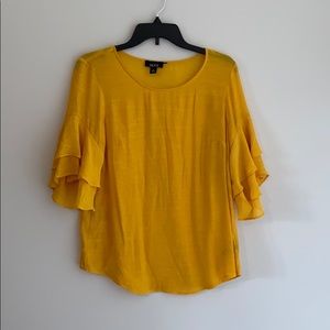 Yellow shirt - perf fall color!